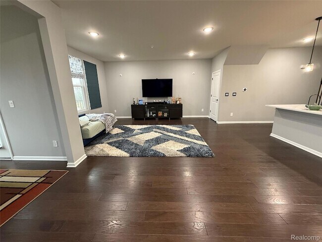 Building Photo - 4811 Broomfield Way
