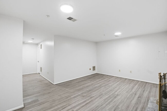 Building Photo - An inviting opportunity to make your next move truly feel like home.