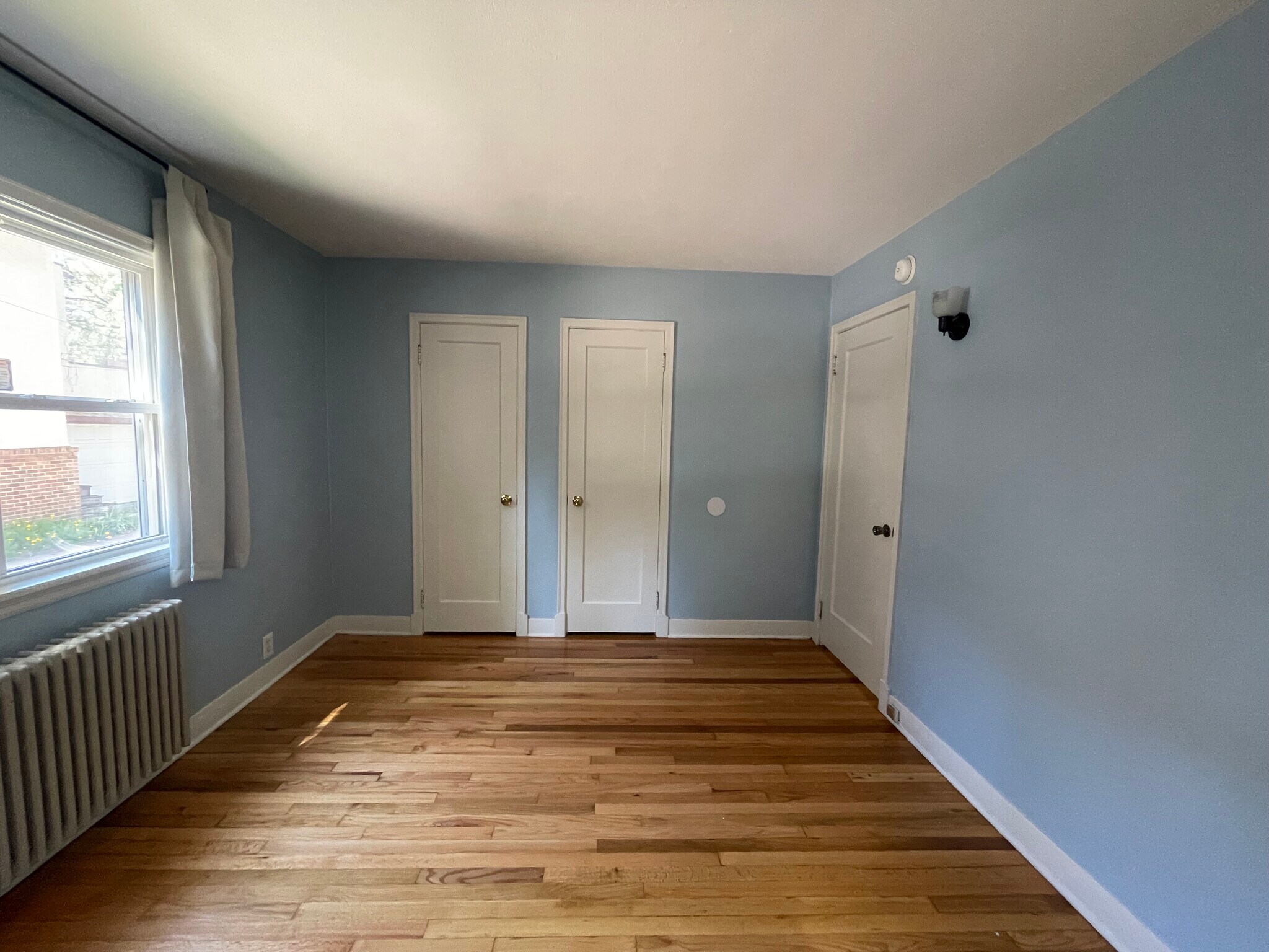 Bedroom 1 - 261 Robie St W