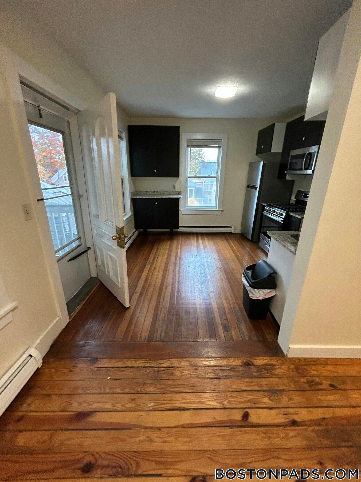 Building Photo - 66 Pleasant St