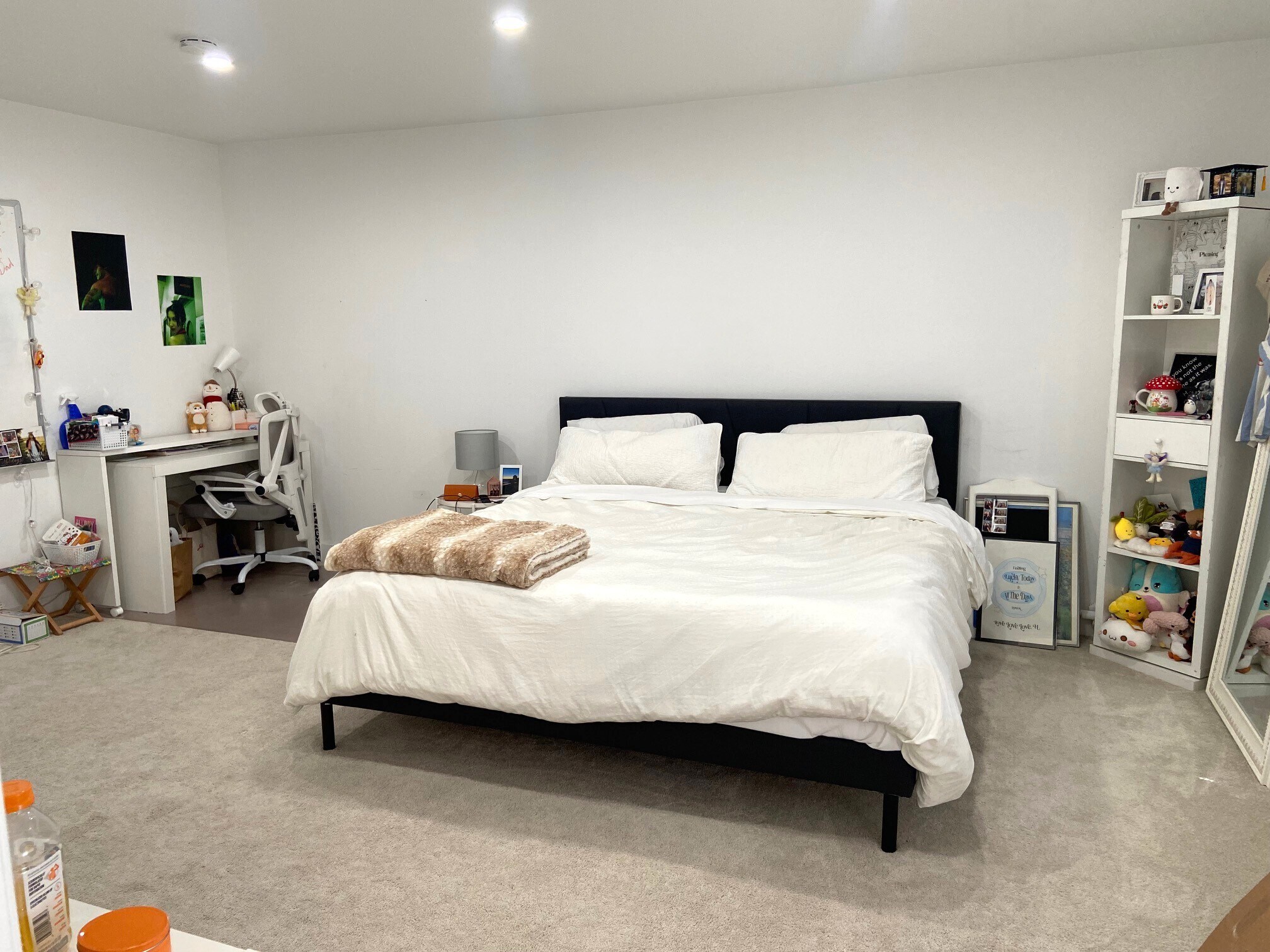 Extra Large Master Bedroom - 15508 Williams St