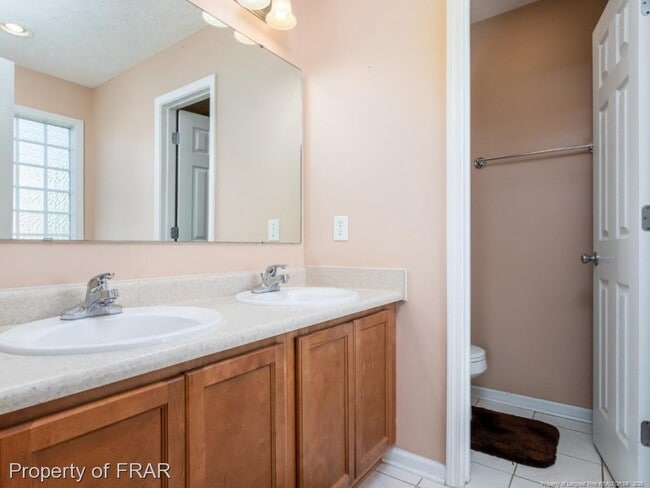 Building Photo - 239 Van Buren Dr