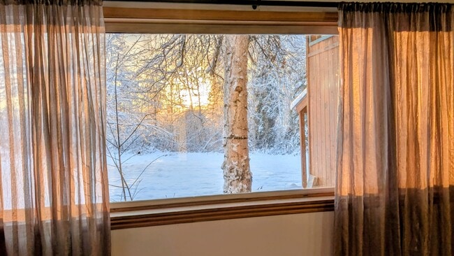 Building Photo - 608 Ridgecrest Dr