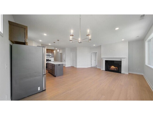 Building Photo - 123 Gambel St