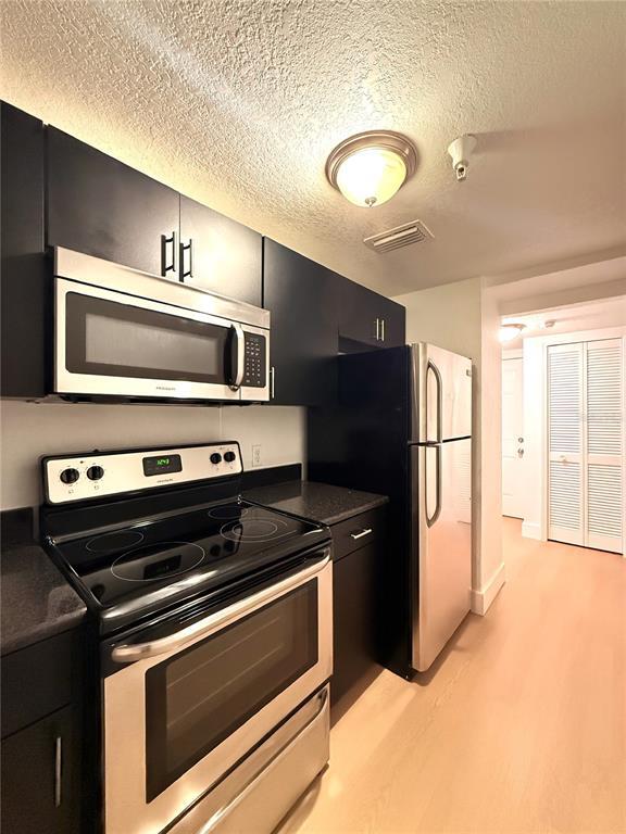 Building Photo - 409 8th St N