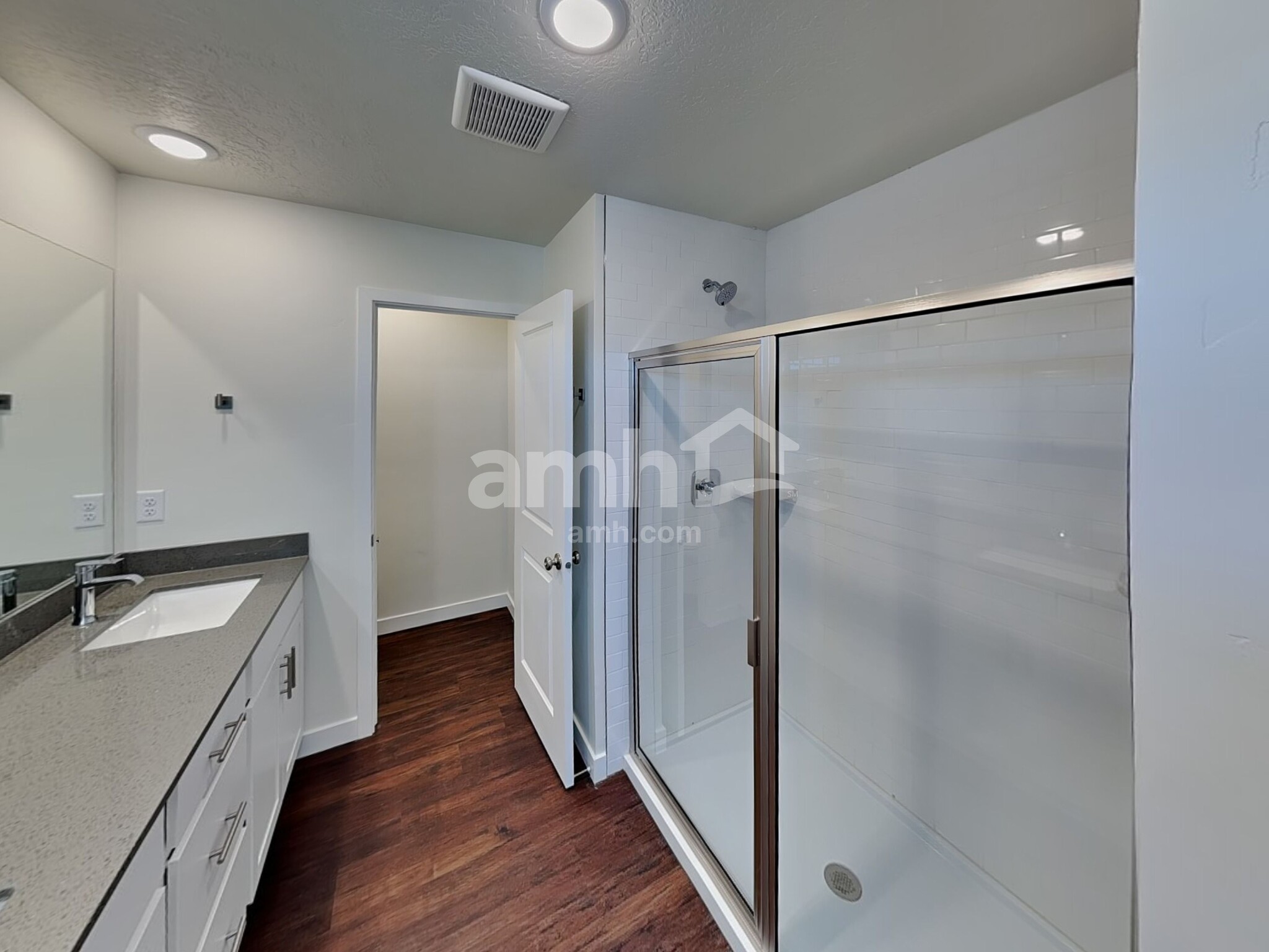 Building Photo - 7105 Woods Rose Dr