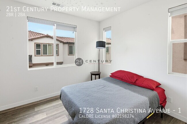 Building Photo - 1728 Santa Christina Ave
