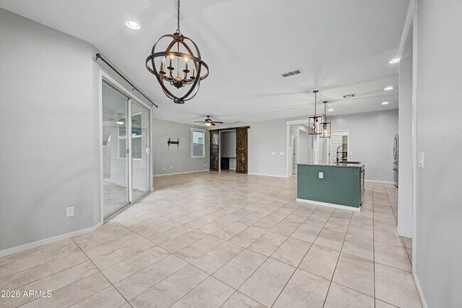 Building Photo - 1041 Glen Canyon Dr