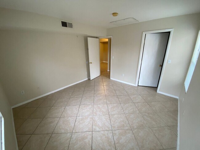 Building Photo - 2300 E Silverado Ranch Blvd