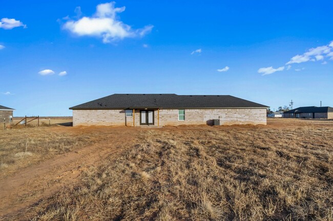 Building Photo - New Construction Home In Idalou ISD!