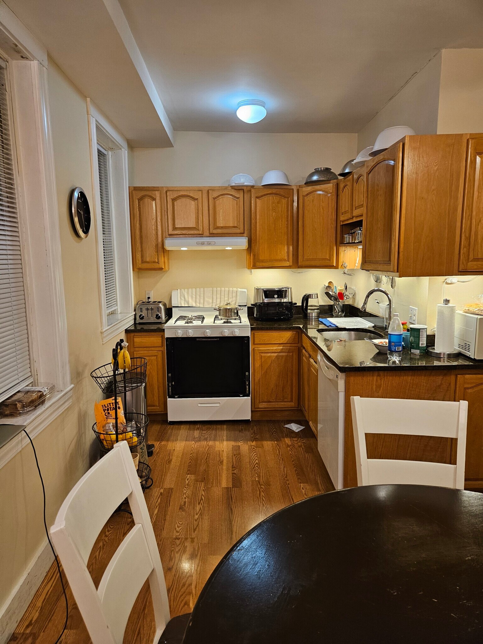 Building Photo - 4354 Washington St