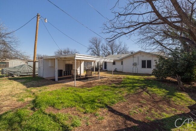 Building Photo - For Lease