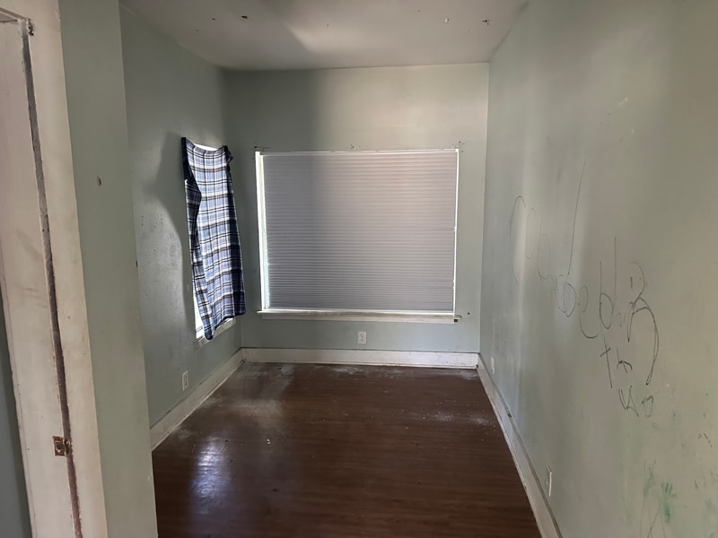 Building Photo - 229 Grenet St