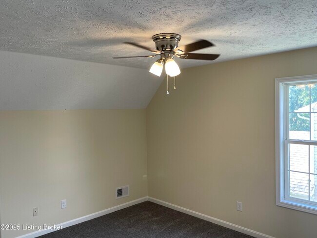 Building Photo - 3413 Blanton Ln