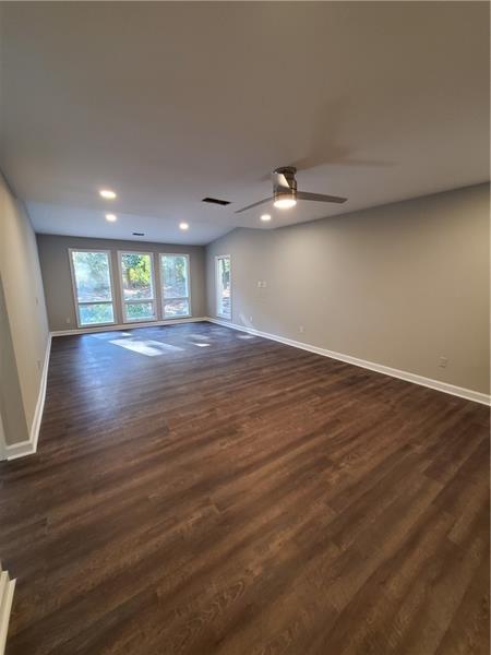 Building Photo - 2780 Burtz Dr