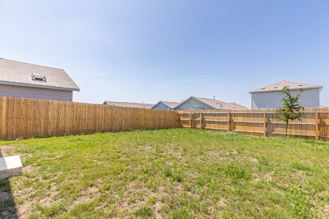 Building Photo - 12932 Lake Fryer