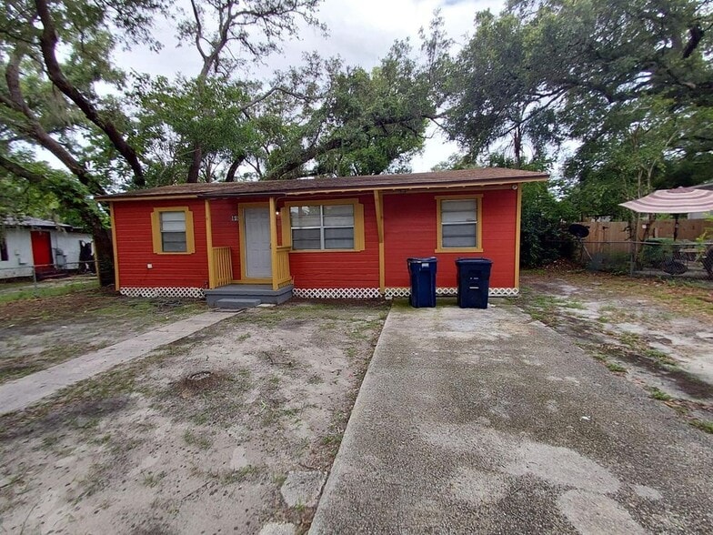 Building Photo - 9616 N 11th St