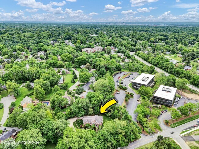 Building Photo - 560 N Hubbards Ln