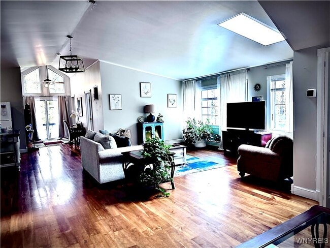 Building Photo - 6760 Schwartz Rd