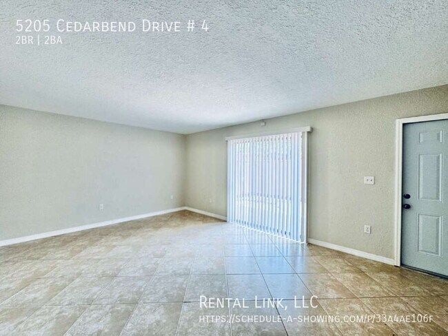Building Photo - 5205 Cedarbend Dr