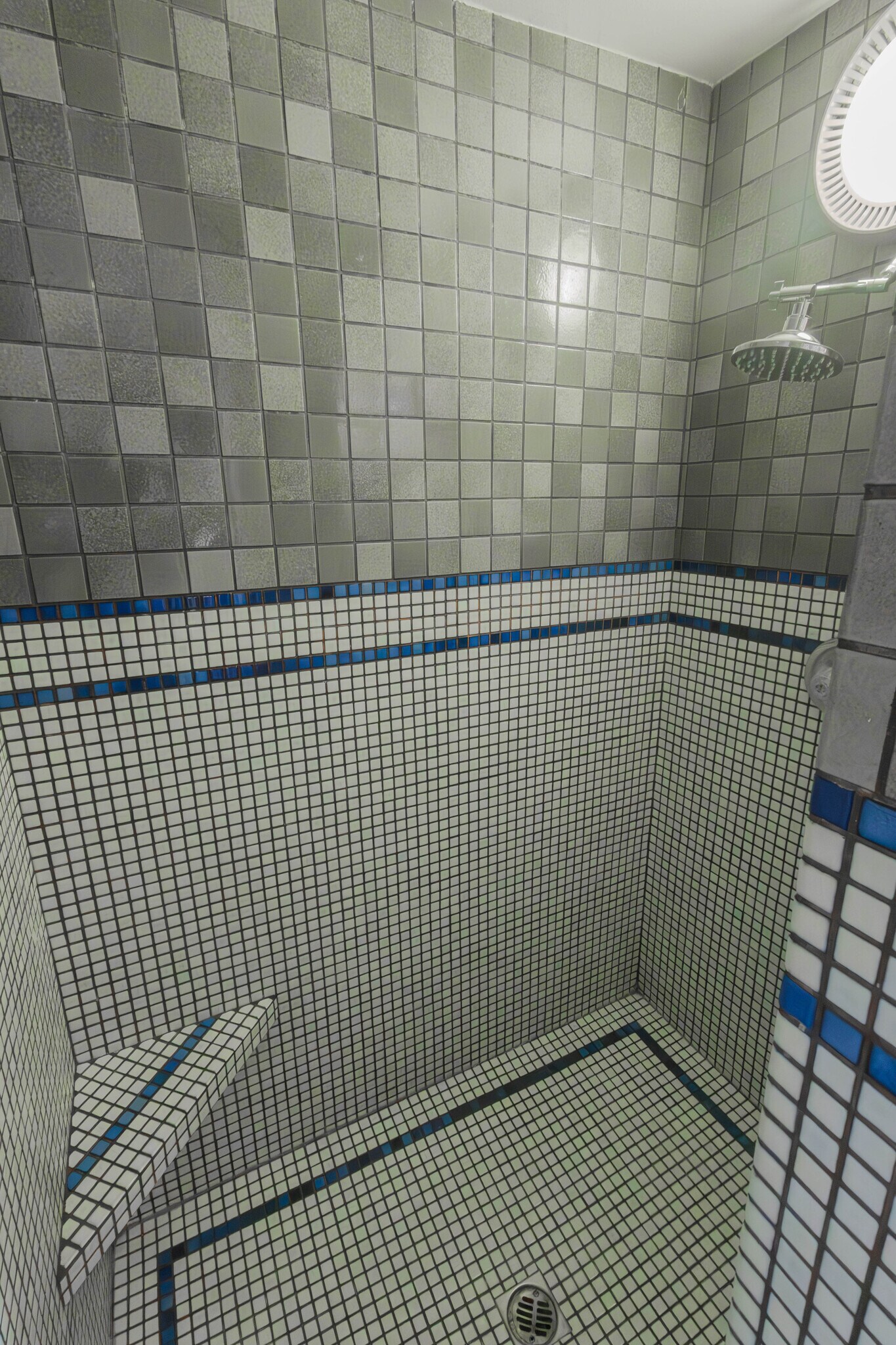 Building Photo - 207 3rd St