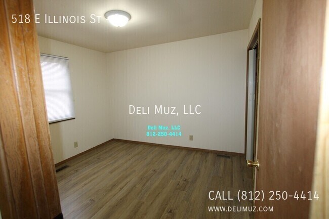 Building Photo - 518 E Illinois St