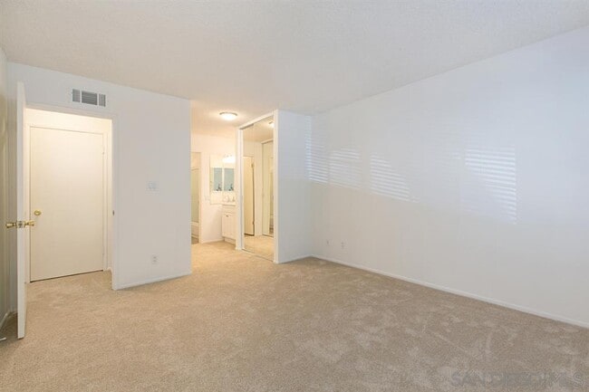 Building Photo - 3541 Voyager Cir