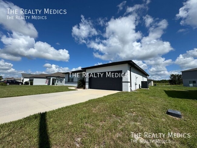 Building Photo - 2226 Rock Dr