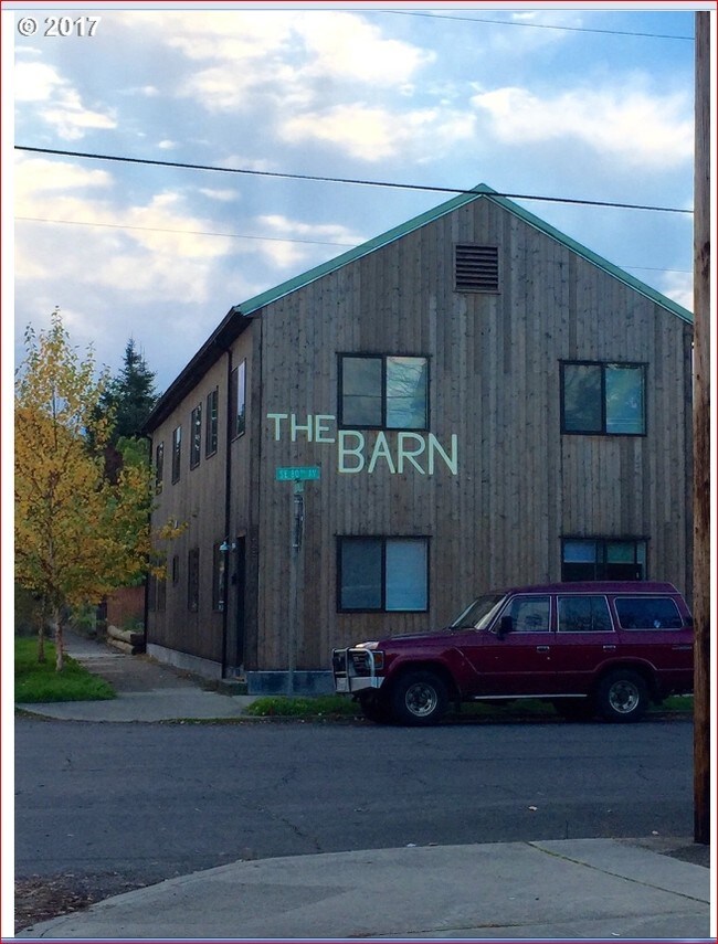 Primary Photo - The Barn