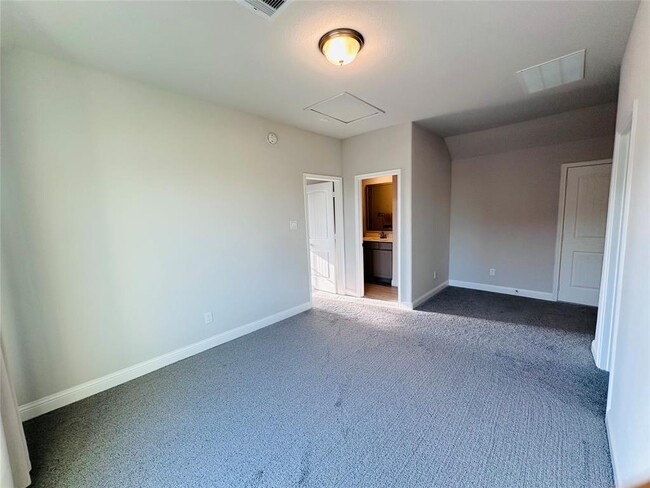 Building Photo - 15331 Leal Rancho Ct
