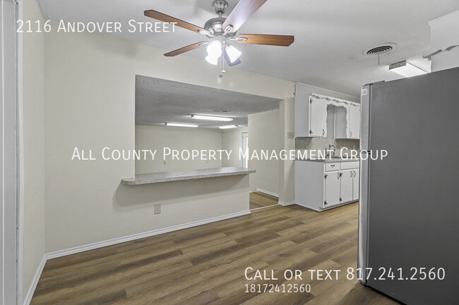 Building Photo - 2116 Andover St