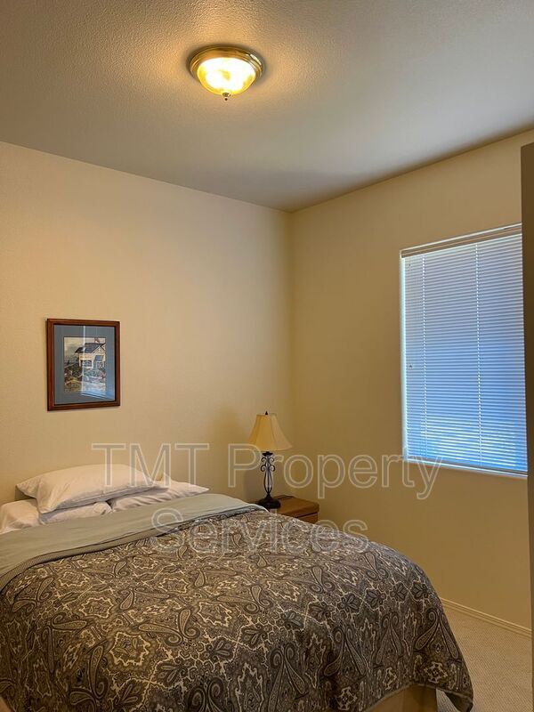 Building Photo - 6213 Kestrel Ln
