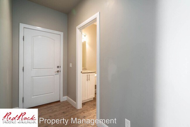 Building Photo - 3 br, 2.5 bath House - 4243 Bella Vista Drive