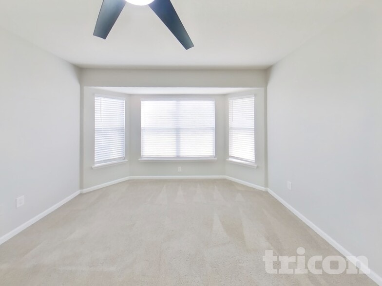 Building Photo - 86916 Cartesian Pointe Dr