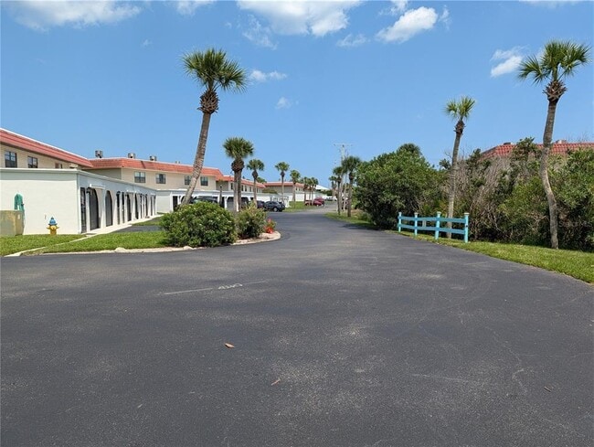 Building Photo - 34 N Ocean Palm Villas