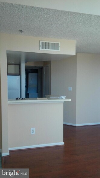 Building Photo - 14024 Vista Dr