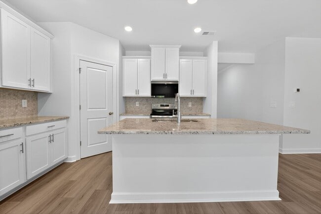 Building Photo - 2143 Rolling Hls Ct