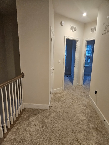 Building Photo - 6201 Quinns Creek Dr