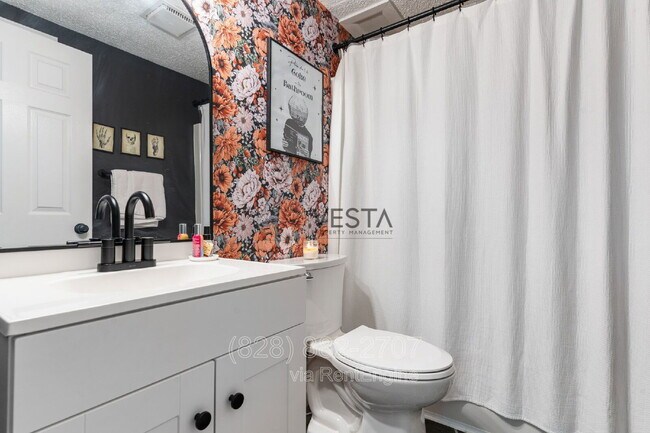 Building Photo - 12 Wood Rd