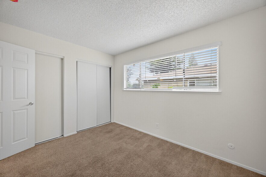 Building Photo - 81 La Fresa Ct