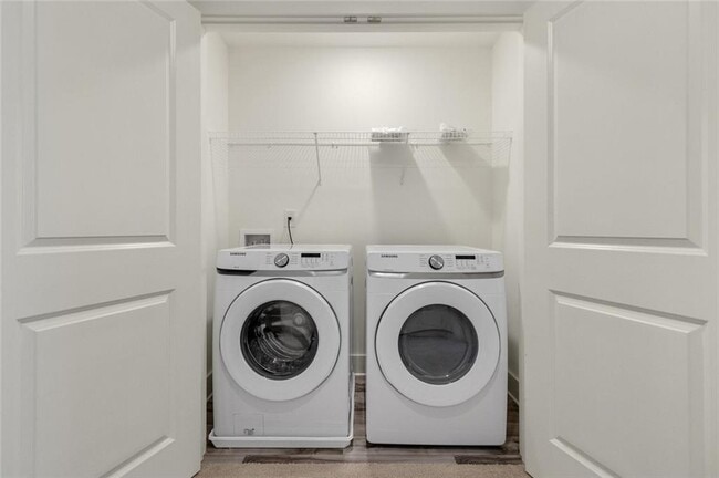 Building Photo - 2176 Flying Spur Dr