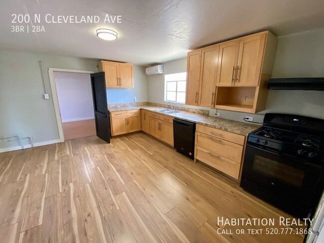 Building Photo - 200 N Cleveland Ave