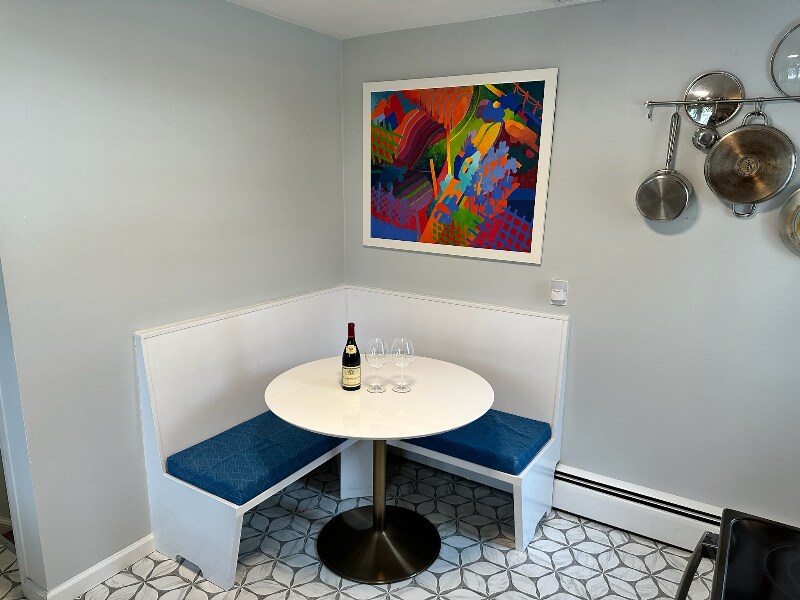 Building Photo - 4 Maplewood Dr