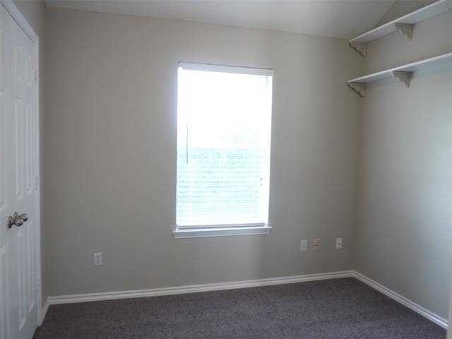 Building Photo - 10931 Castle Dr