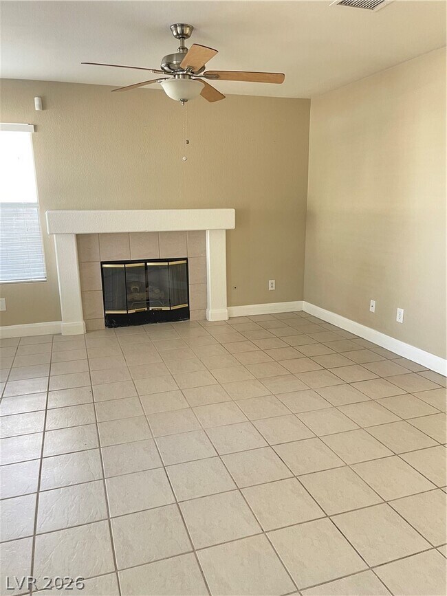 Building Photo - 7512 Pacific Ridge Ave