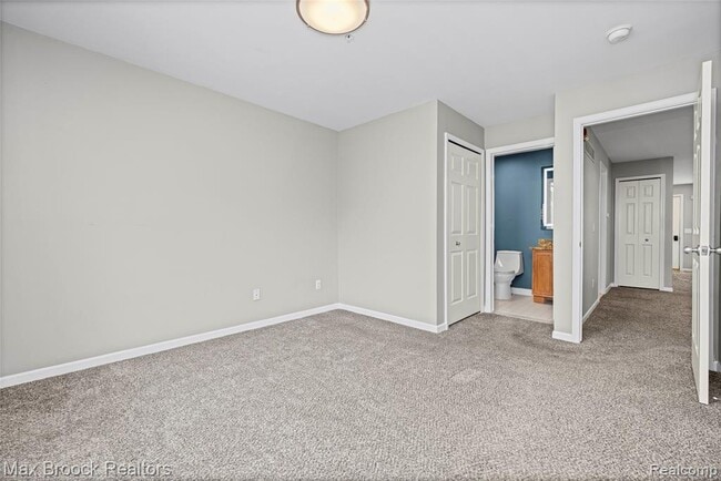 Building Photo - 1071 Beaver Run