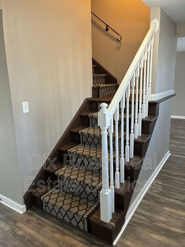 Building Photo - 7742 Harshmanville Rd