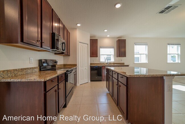 Building Photo - 3 br, 2 bath House - 222 Jackson Loop