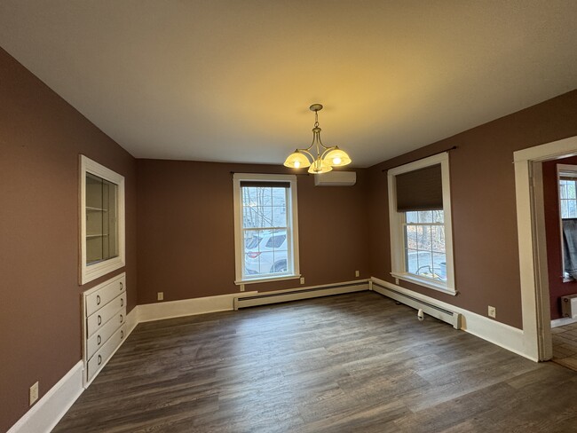 Dining Room - 102 Fern St