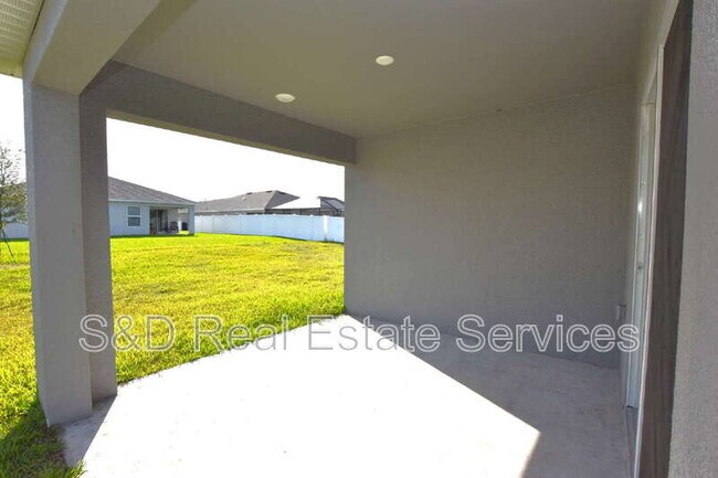 Building Photo - 749 Daphne Dr